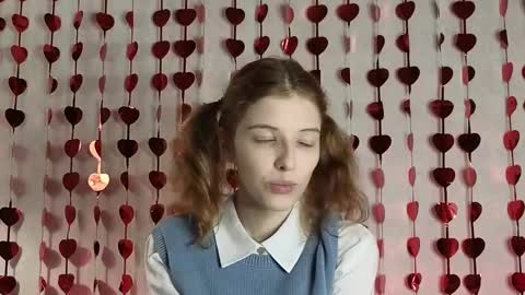 Lesly online show from 13, 2, 2025