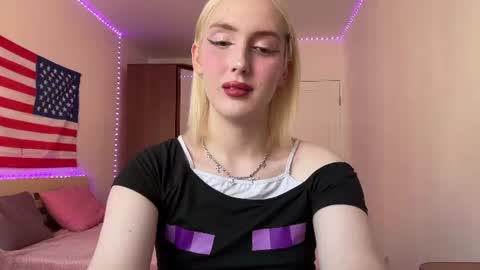 Snapshot of llinabarbie chatting on 4, 8, 2026 Alina online show from 4, 8, 2026