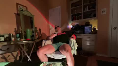 Snapshot of lljoey84 chatting on 26, 5, 2026 lljoey84 online show from 26, 5, 2026