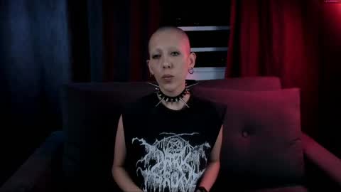 Snapshot of lnxmst chatting on 24, 4, 2026 Lynx Mist online show from 24, 4, 2026