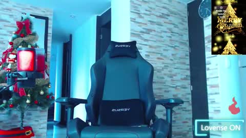 Snapshot of lobito_xxxl chatting on 17, 12, 2025 lobito_xxxl online show from 17, 12, 2025