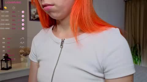 Snapshot of locksstar chatting on 13, 9, 2025 Hello Im Christy online show from 13, 9, 2025