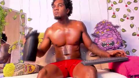 LOGAN DRAKE online show from 4, 12, 2025