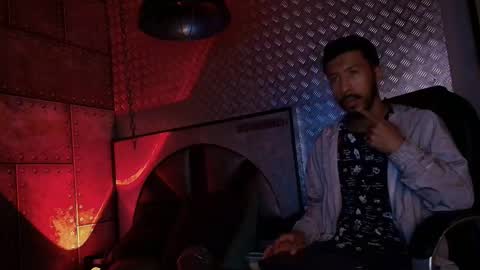 logan_mercer online show from 3, 12, 2025