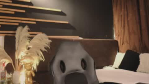 logan_varela online show from 29, 1, 2025