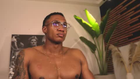 logan_varela online show from 4, 2, 2025