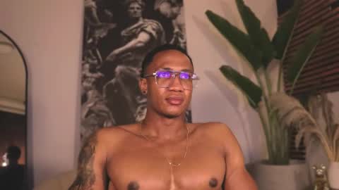 logan_varela online show from 7, 2, 2025