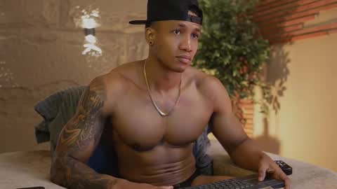 logan_varela online show from 13, 11, 2025