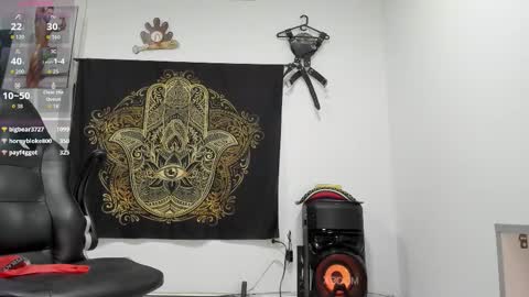 LOGAN WHITTERS online show from 31, 10, 2025