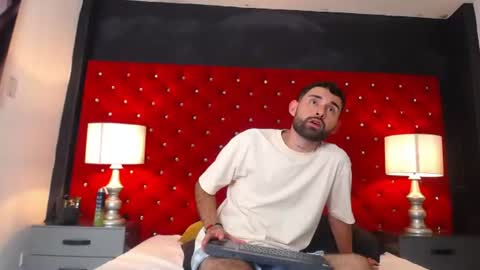 Snapshot of loganfoxx_ chatting on 29, 6, 2026 loganfoxx_ online show from 29, 6, 2026
