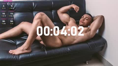 Snapshot of loganmartinx chatting on 21, 9, 2025 loganmartinx online show from 21, 9, 2025