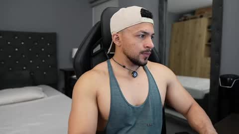 loganmartinx online show from 11, 4, 2026