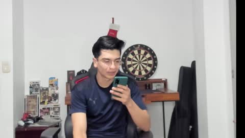 Snapshot of logannick chatting on 6, 1, 2025 Logan online show from 6, 1, 2025