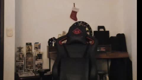 Snapshot of logannick chatting on 30, 1, 2025 Logan online show from 30, 1, 2025