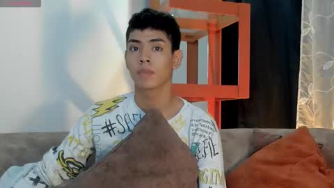 logantwink18 online show from 7, 2, 2026