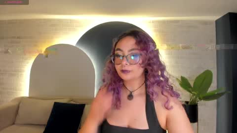 Snapshot of loiseharper chatting on 6, 5, 2026 Loise online show from 6, 5, 2026