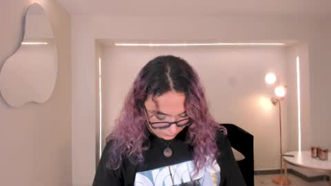 Snapshot of loiseharper chatting on 16, 5, 2026 Loise online show from 16, 5, 2026