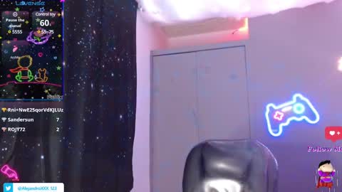 Snapshot of loistwink_1 chatting on 12, 2, 2025 LOUIS online show from 12, 2, 2025