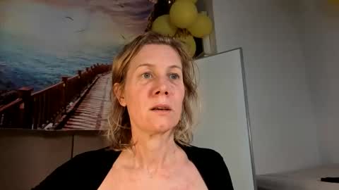 Snapshot of lola_belgium chatting on 11, 5, 2026 lola_belgium online show from 11, 5, 2026