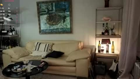 Lola online show from 7, 8, 2026