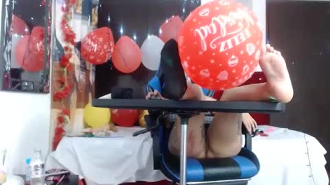 Snapshot of lola_fiery chatting on 10, 12, 2024 lola_fiery online show from 10, 12, 2024