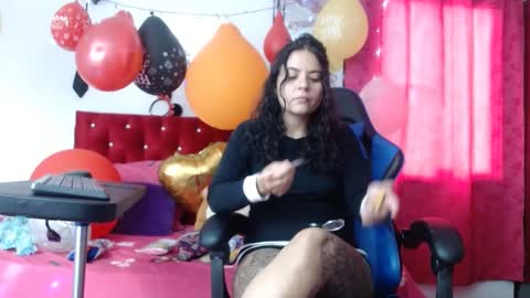 Snapshot of lola_fiery chatting on 28, 12, 2024 lola_fiery online show from 28, 12, 2024