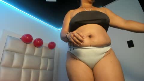 Snapshot of lola_js chatting on 31, 5, 2026 lola_js online show from 31, 5, 2026