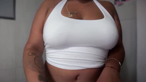 lola_luxe11 online show from 9, 9, 2025