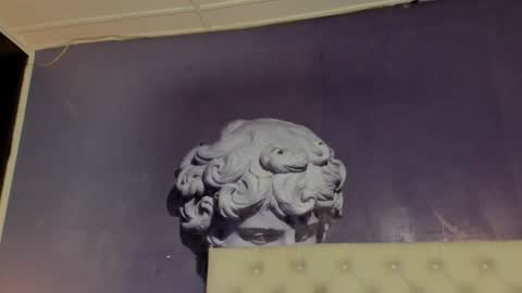 lola red online show from 27, 12, 2024