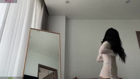 Lola online show from 1, 10, 2025