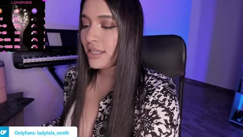 Snapshot of lolaasmith_21 chatting on 25, 1, 2025 lolaasmith_21 online show from 25, 1, 2025