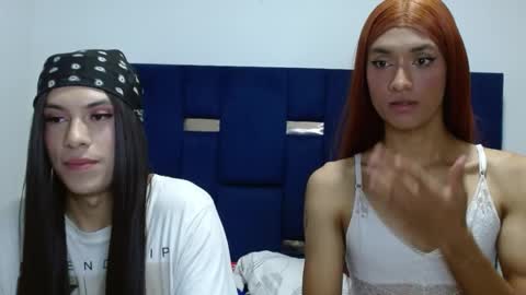 lolabloomx online show from 15, 5, 2026