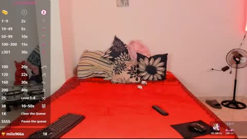 Snapshot of lolacute69 chatting on 14, 7, 2026 Lola help me get to 100 thumbs online show from 14, 7, 2026