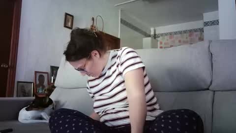 LOLA HUESO y ERIC online show from 17, 4, 2026