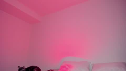 Snapshot of lolaleah_ chatting on 17, 6, 2026 Lola online show from 17, 6, 2026