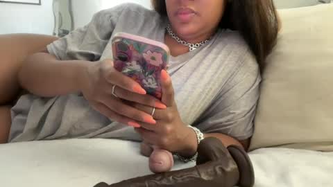Snapshot of lolalustful chatting on 23, 7, 2026 Lola Lustful online show from 23, 7, 2026
