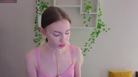 Lola online show from 5, 12, 2025