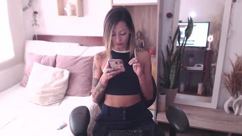 Dear tippers follow me on my new cb account lennarogers online show from 24, 1, 2025