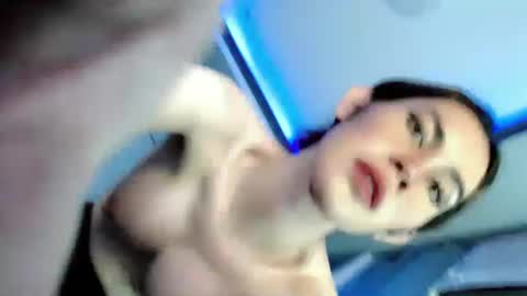 Snapshot of lolly_lips69 chatting on 29, 12, 2024 hana online show from 29, 12, 2024