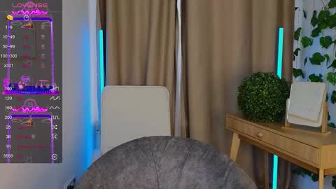 Mona online show from 17, 9, 2025