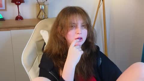 Mona online show from 16, 10, 2025