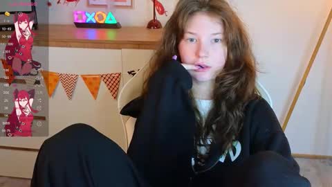 Mona online show from 8, 11, 2025