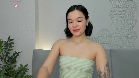 Snapshot of lolly_turner chatting on 28, 11, 2025 lolly_turner online show from 28, 11, 2025