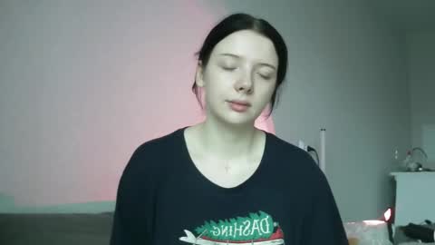 Snapshot of lollylol11 chatting on 26, 11, 2025 Lilly online show from 26, 11, 2025