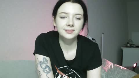 Snapshot of lollylol11 chatting on 5, 12, 2025 Lilly online show from 5, 12, 2025