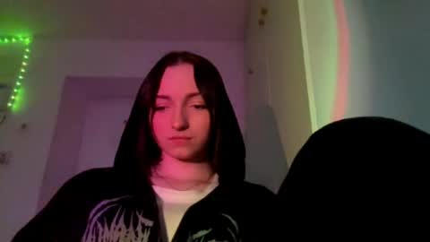 Polly online show from 17, 4, 2026