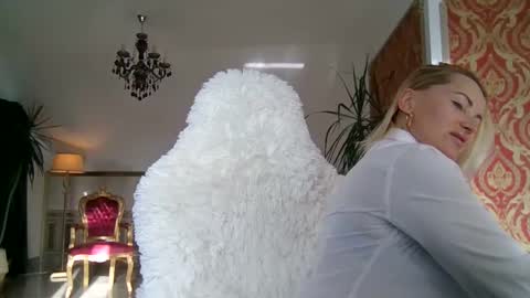 Snapshot of lollyta2023 chatting on 2, 12, 2024 Roxy online show from 2, 12, 2024