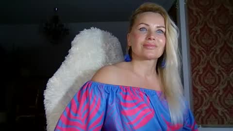 Snapshot of lollyta2023 chatting on 24, 1, 2025 Roxy online show from 24, 1, 2025