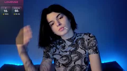 Snapshot of lololozhechka chatting on 19, 12, 2025 Elly online show from 19, 12, 2025