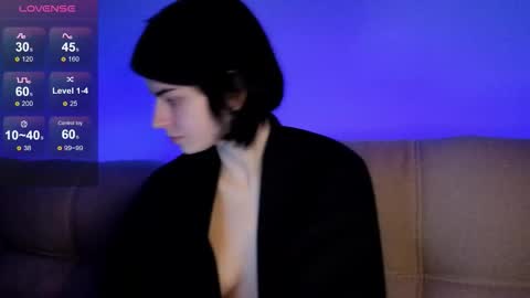 Snapshot of lololozhechka chatting on 8, 1, 2026 Elly online show from 8, 1, 2026